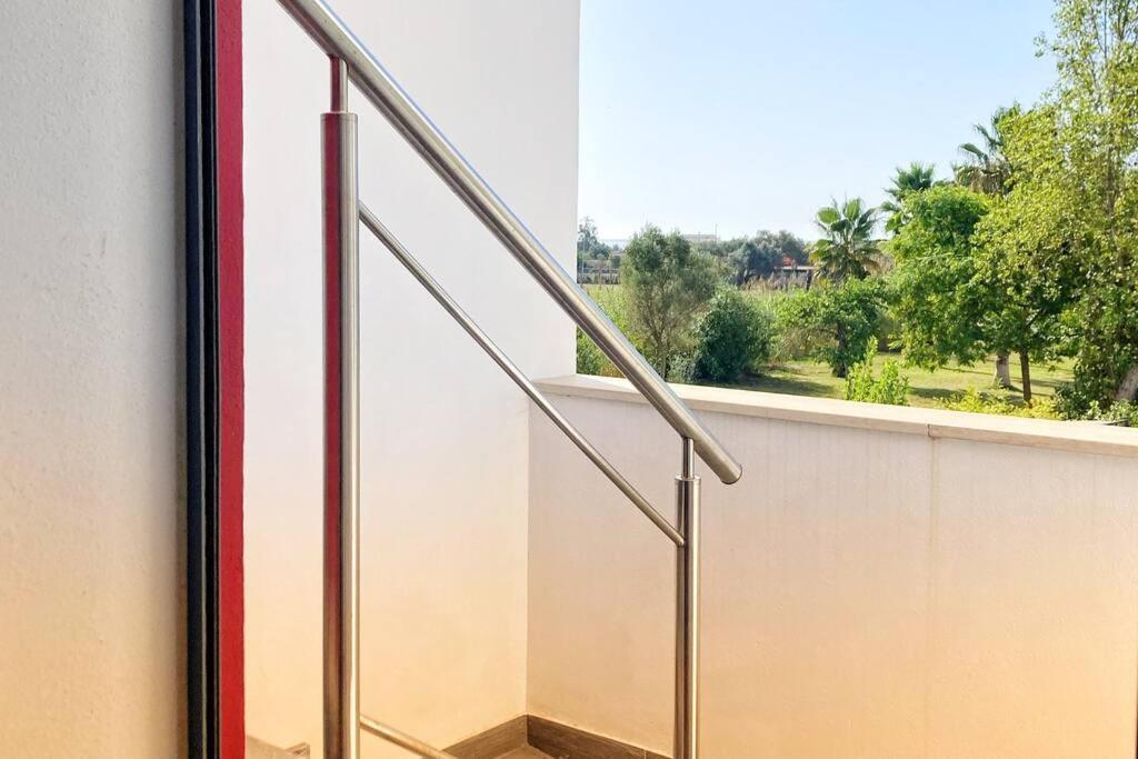 Vila Vivenda Espacosa E Luminosa Quelfes Exteriér fotografie